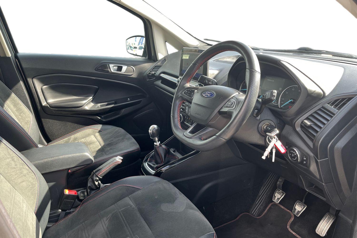 Ford ECOSPORT Photo 8