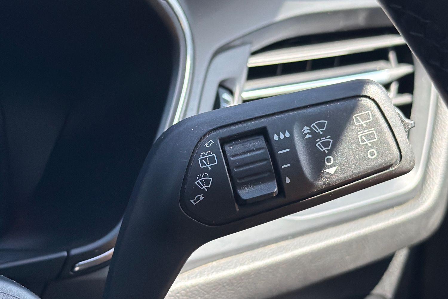 Ford FOCUS Photo 14