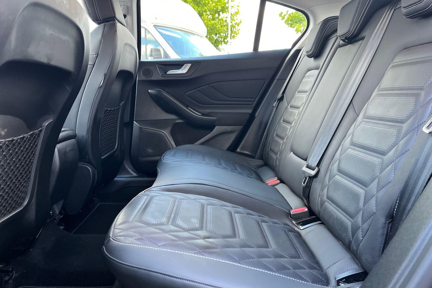 Ford FOCUS Photo 19