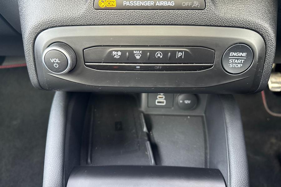 Ford FOCUS Photo autoimg-36df83007e2a76f697a692d7b37d5655f9b72ef1.jpg