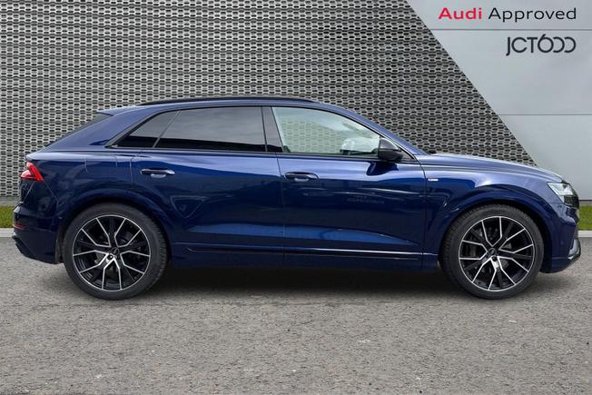 Audi Q8 Photo 4