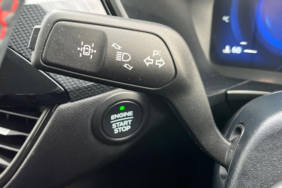 Ford Kuga Photo autoimg-36e0f8e56f60a78544f7f46f6e12e1b77bacf1f8.jpg