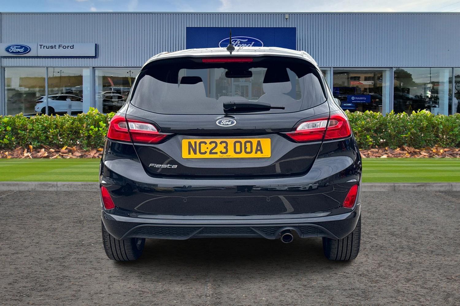 Ford Fiesta Photo 6
