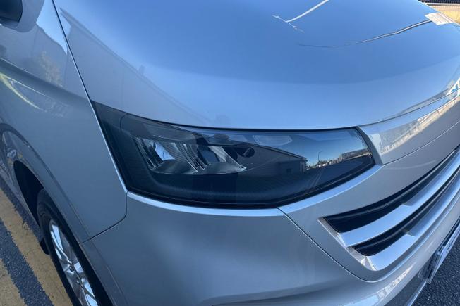VOLKSWAGEN Transporter Photo 19