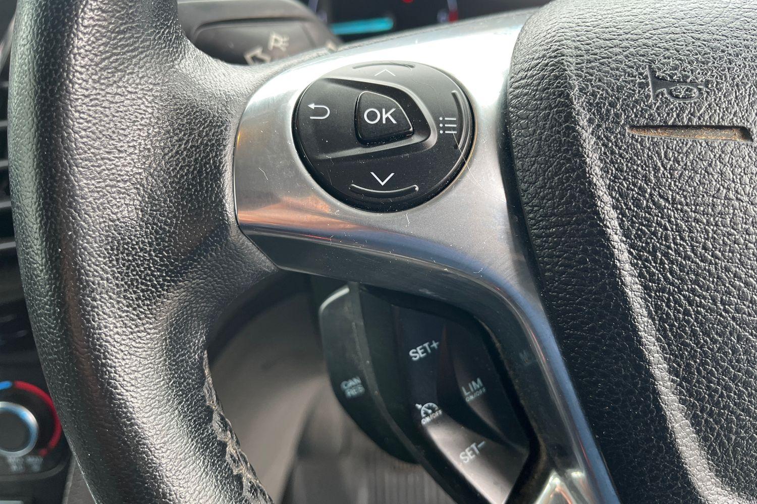 Ford TRANSIT CONNECT Photo 28