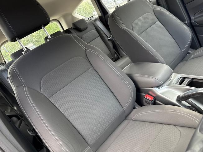FORD Kuga Photo 25