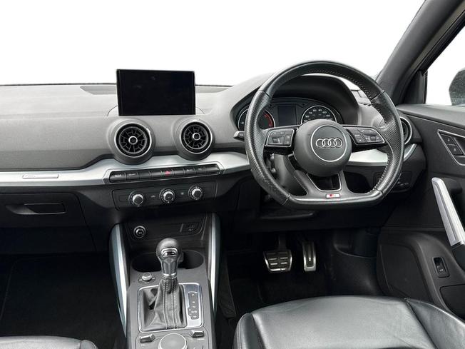 AUDI Q2 Photo 11