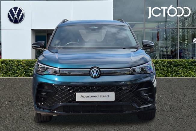 VOLKSWAGEN Tiguan Photo 8