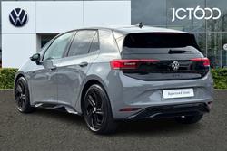 VOLKSWAGEN ID.3 Photo 3