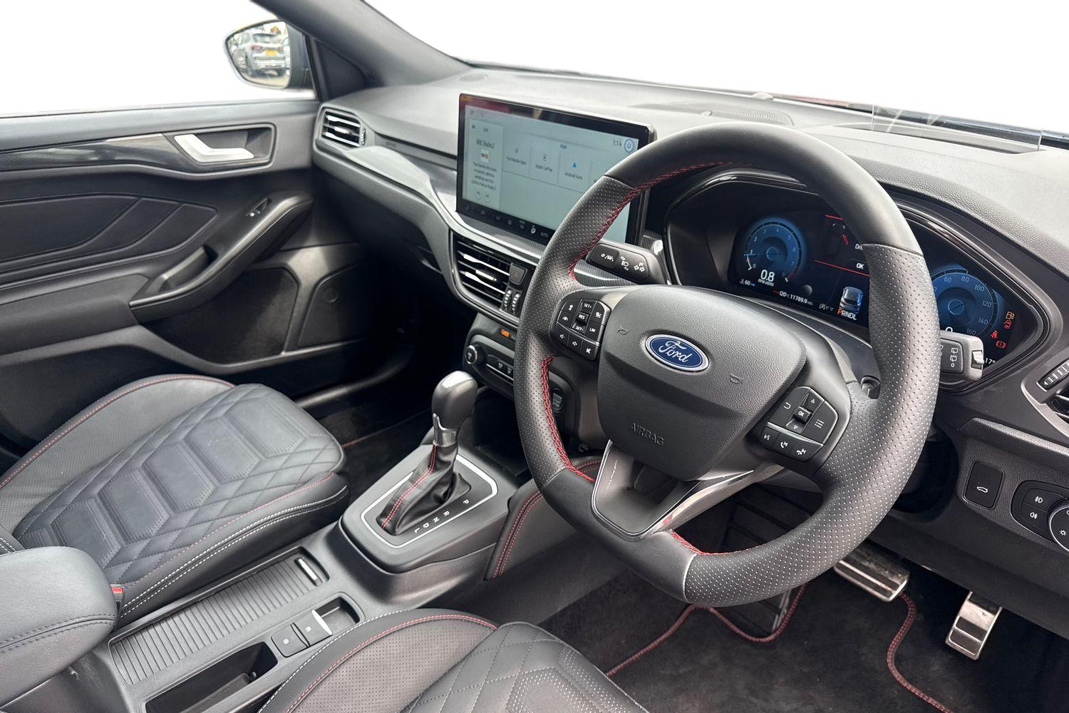 Ford Focus Photo 8