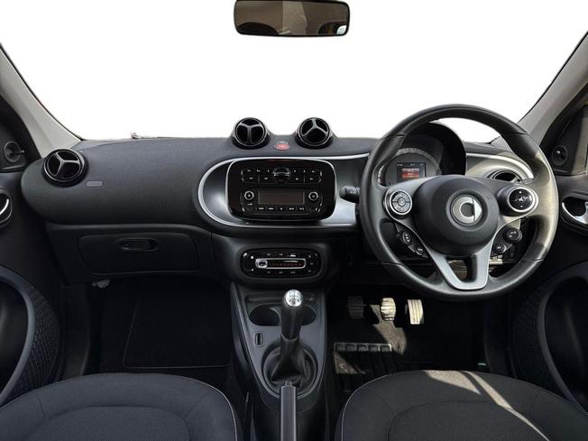 SMART ForFour Photo 10