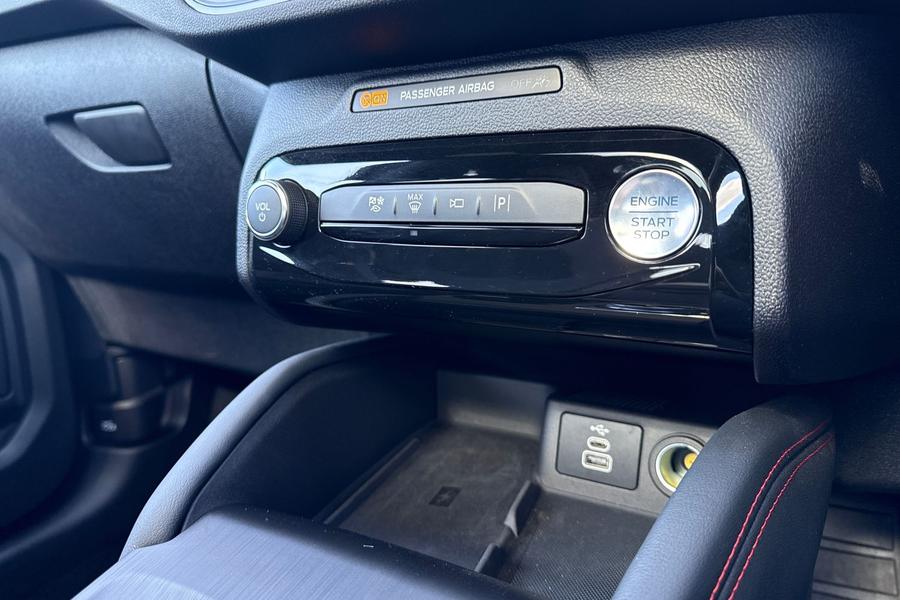 Ford KUGA Photo autoimg-36f8deb48afbfb6272975c0bb8c1cfae6e064e6f.jpg