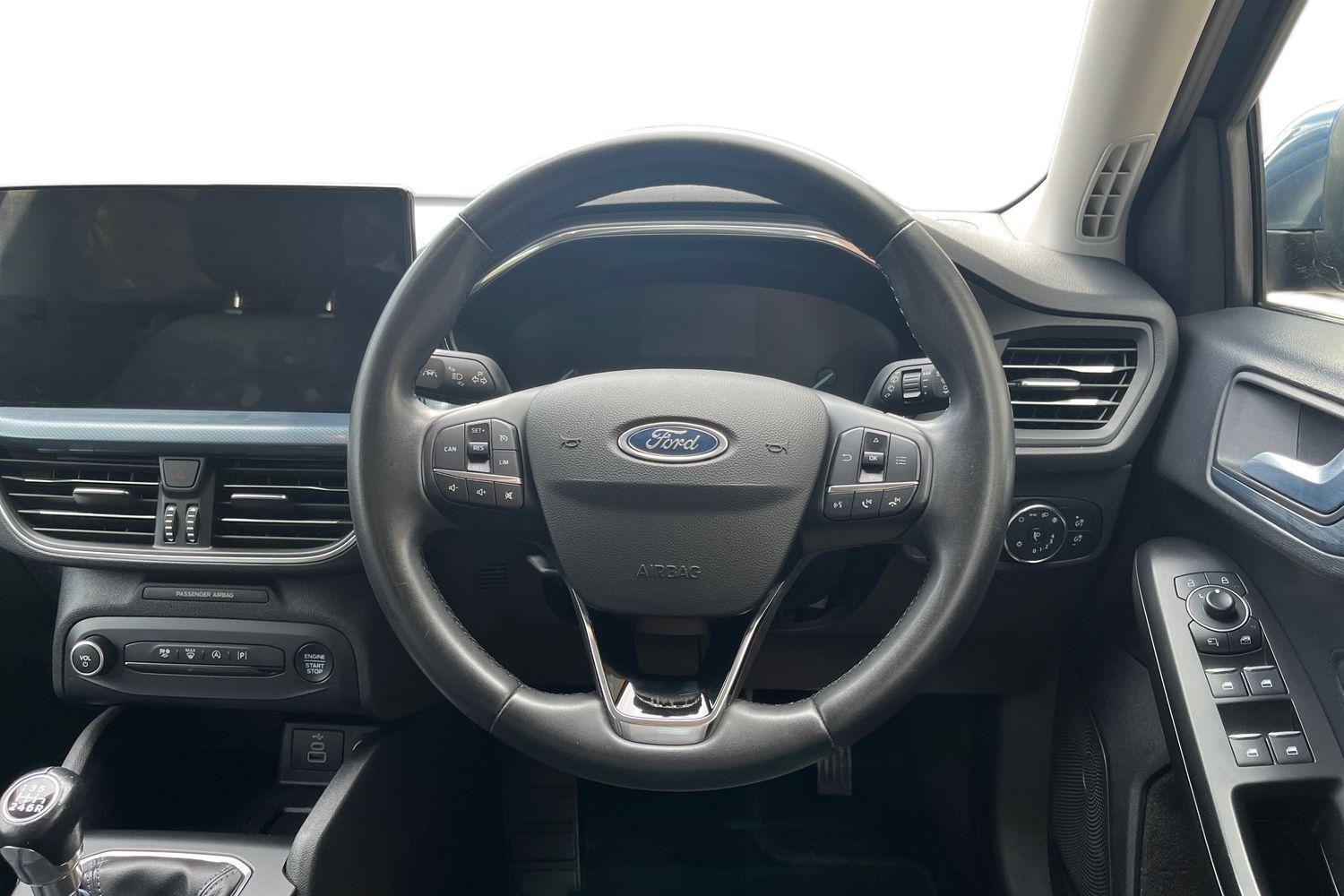 Ford FOCUS Photo 10