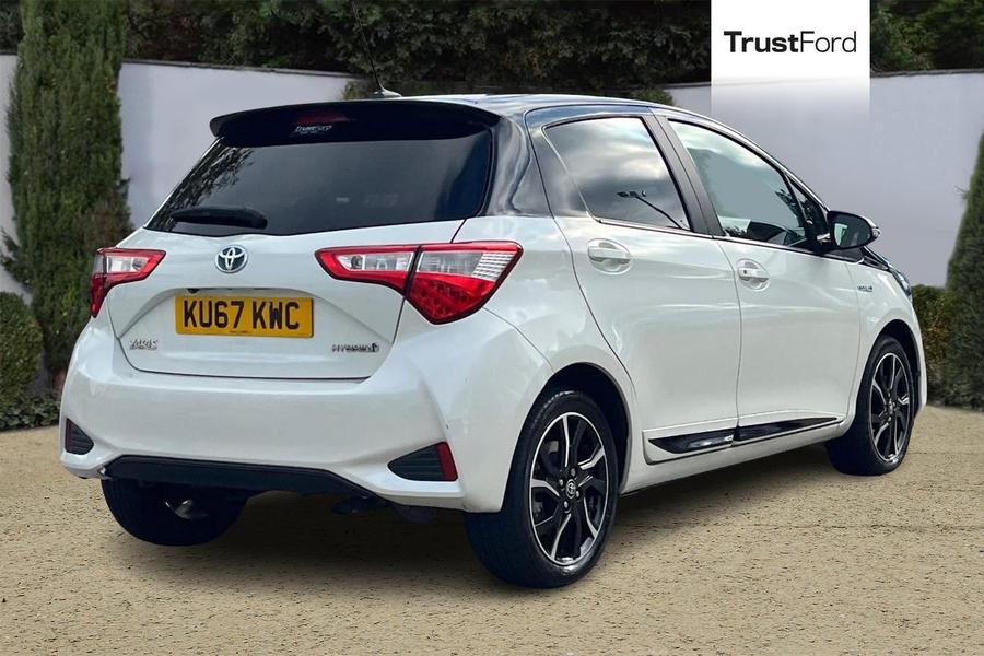Toyota Yaris Photo autoimg-36fd1a52b21bc40c0f7e2546d472129e31b9e720.jpg