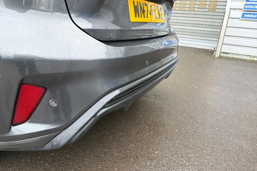 Ford FOCUS Photo autoimg-36fe5f0ed16607b16c9029a67990721cd81c2fcb.jpg