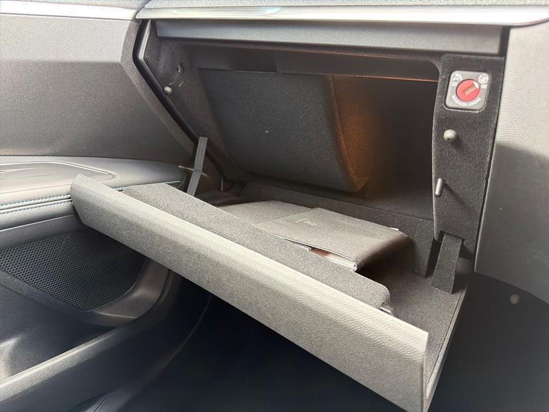 Used Peugeot 3008 YP71HYN 30