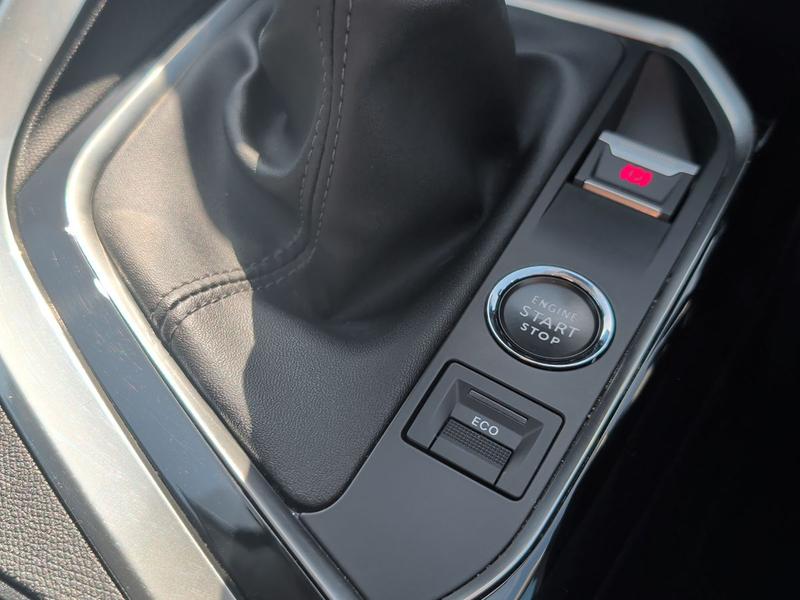 Used Peugeot 3008 AF71CUO 37