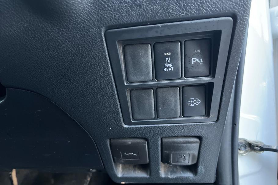 Used Toyota HILUX FG72YVD 25