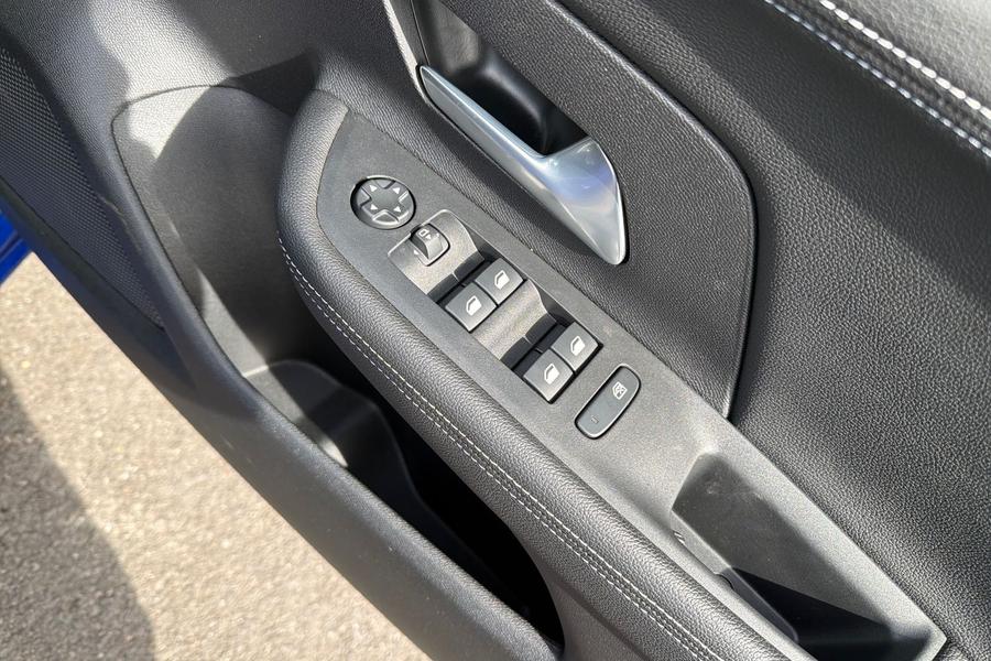 Vauxhall MOKKA Photo autoimg-3705d9a559d2084a031b36a85eb15899a336cb05.jpg