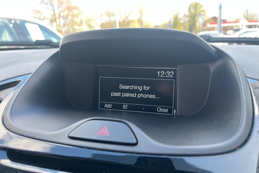 Ford KA+ Photo autoimg-370c896b910b741e6b946a2d6dfa4a2a5368b64f.jpg