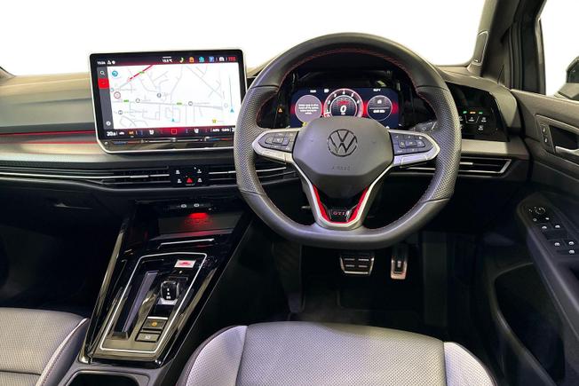 VOLKSWAGEN Golf Photo 11