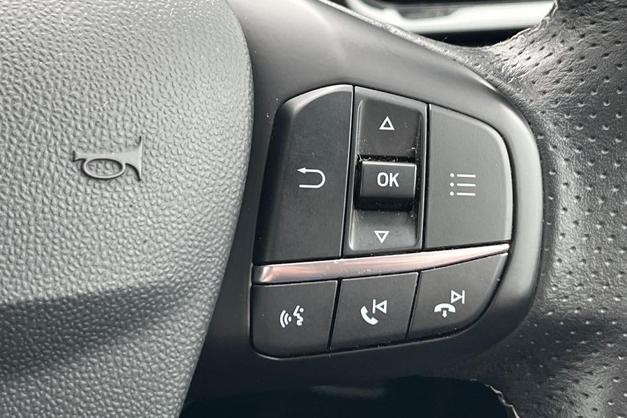 Ford FIESTA Photo autoimg-370faf4d509e1b7bff29dc5563a56bde1d62960c.jpg