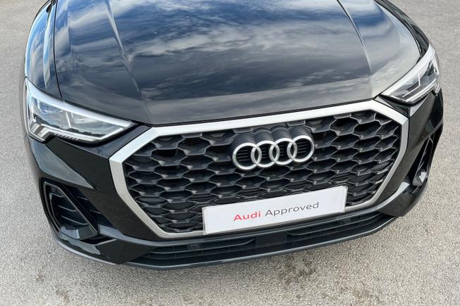 AUDI Q3 Photo 58