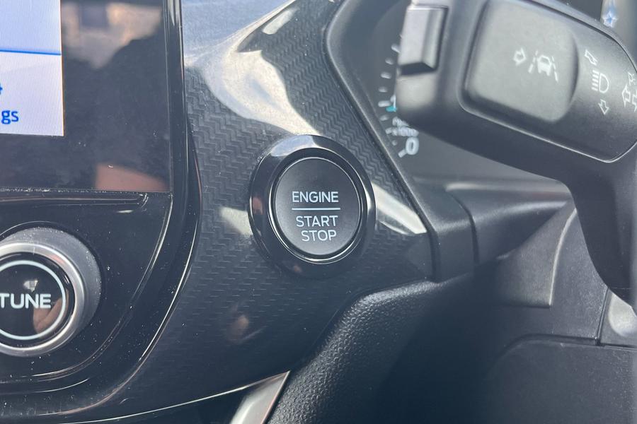 Ford FIESTA Photo autoimg-3715c11fb1d47908e545f4eaa4e3c14e51544f5d.jpg