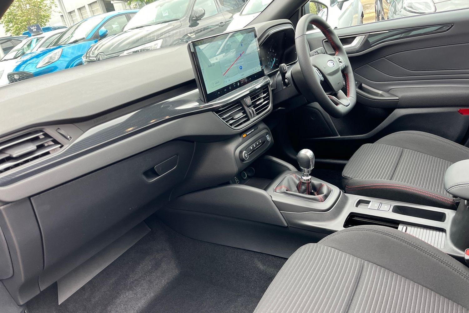 Ford Focus Photo 17