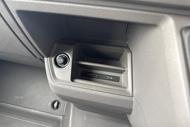 VOLKSWAGEN Crafter Photo 39