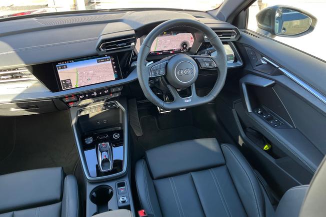 AUDI  A3 Saloon Photo 40