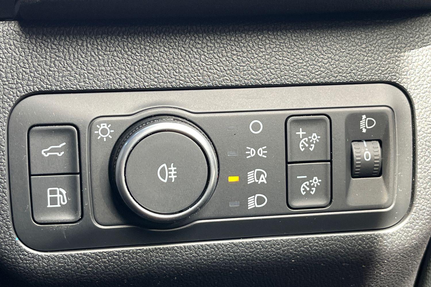 Ford KUGA Photo 38