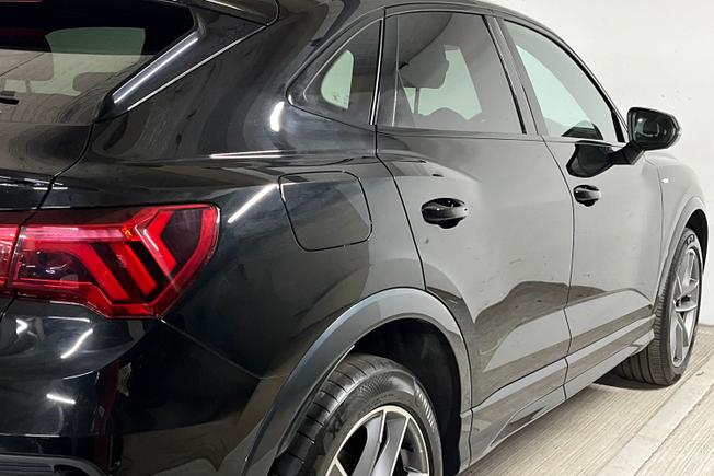 AUDI Q3 Photo 37