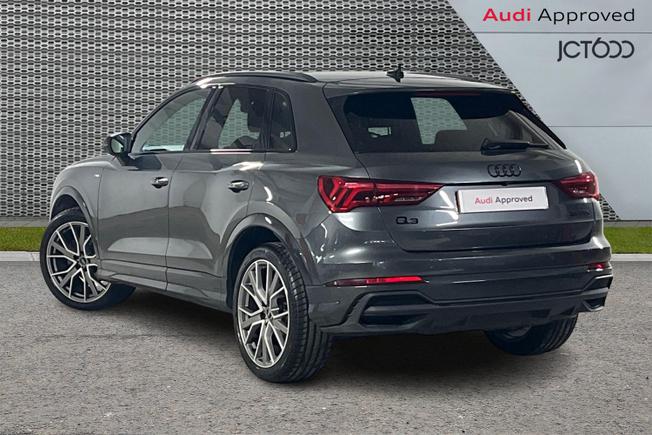 AUDI Q3 Photo 3