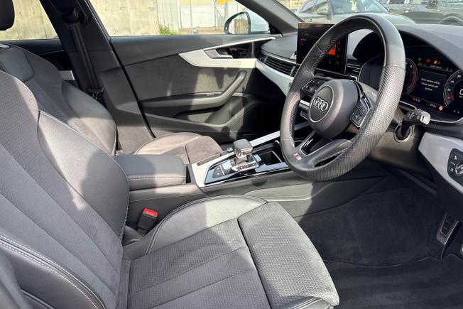 AUDI A4 Avant Photo 26
