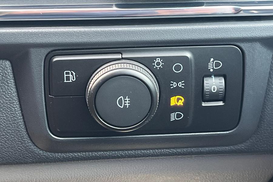 Ford TRANSIT CUSTOM Photo autoimg-3727b69b741f411ac583847a75aac874e0166720.jpg