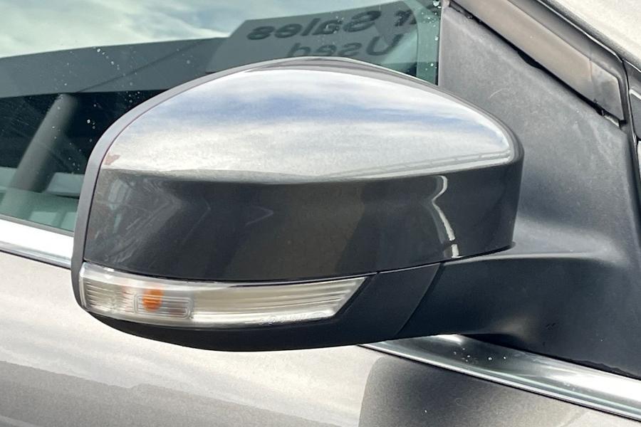 Ford FOCUS Photo autoimg-372cd0eb9721733997e3b052d19fe2bd32e8ae9a.jpg