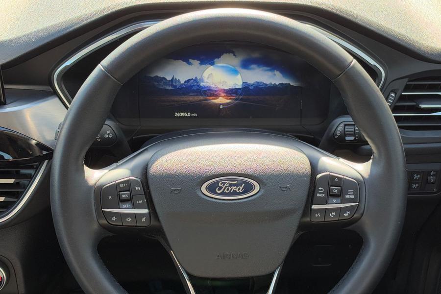 Ford KUGA Photo autoimg-372cec20ba1ad388213e013c9e7c6eb99f5d74c8.jpg