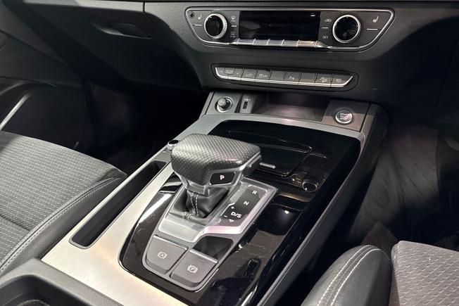 AUDI Q5 Photo 23