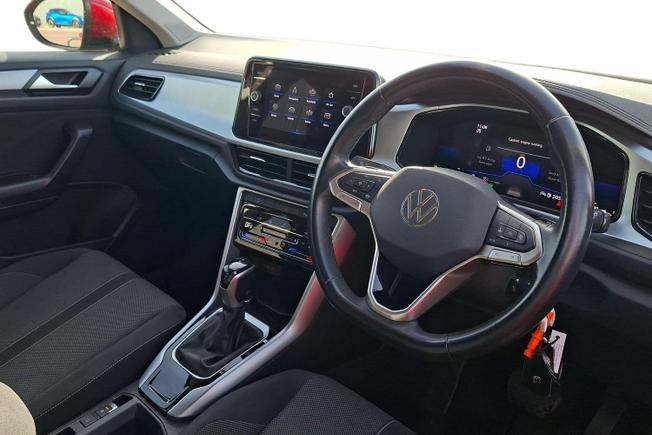 VOLKSWAGEN T-Roc Photo 6