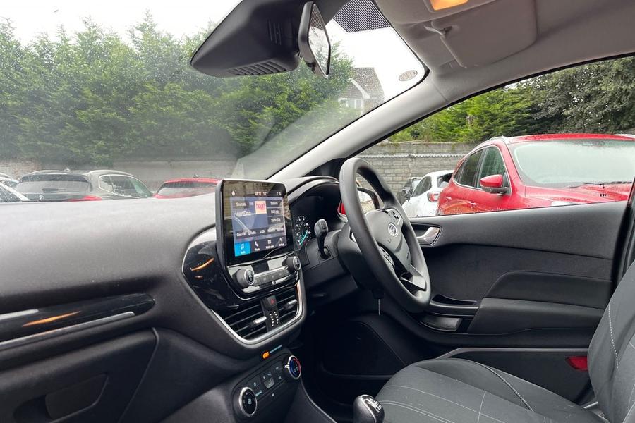 Ford FIESTA Photo autoimg-37315397bcbd0a2cc6d185f6a5f9f71d22f58cbb.jpg