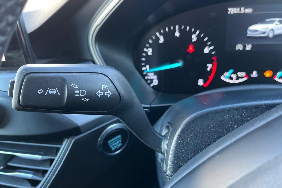 Ford Focus Photo autoimg-37358b49bb957bda1e2b1e45aff2deb2fbdcc152.jpg