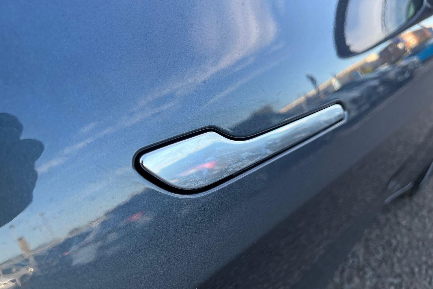TESLA MODEL 3 Photo 36