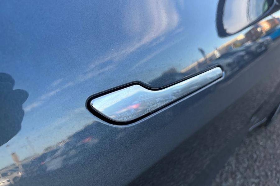 TESLA MODEL 3 Photo autoimg-37368b6f32b5a34deaadc8f9912c27e106539650.jpg
