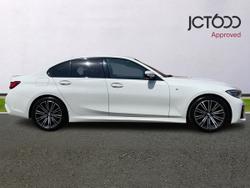BMW 3 Series Photo 4