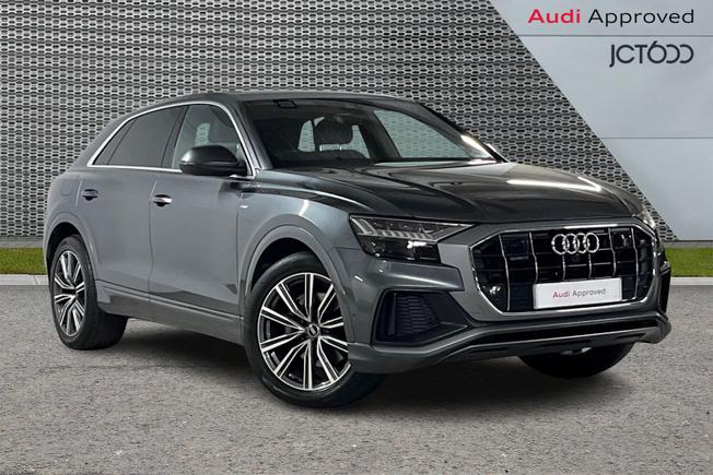 Audi Q8 Photo 1