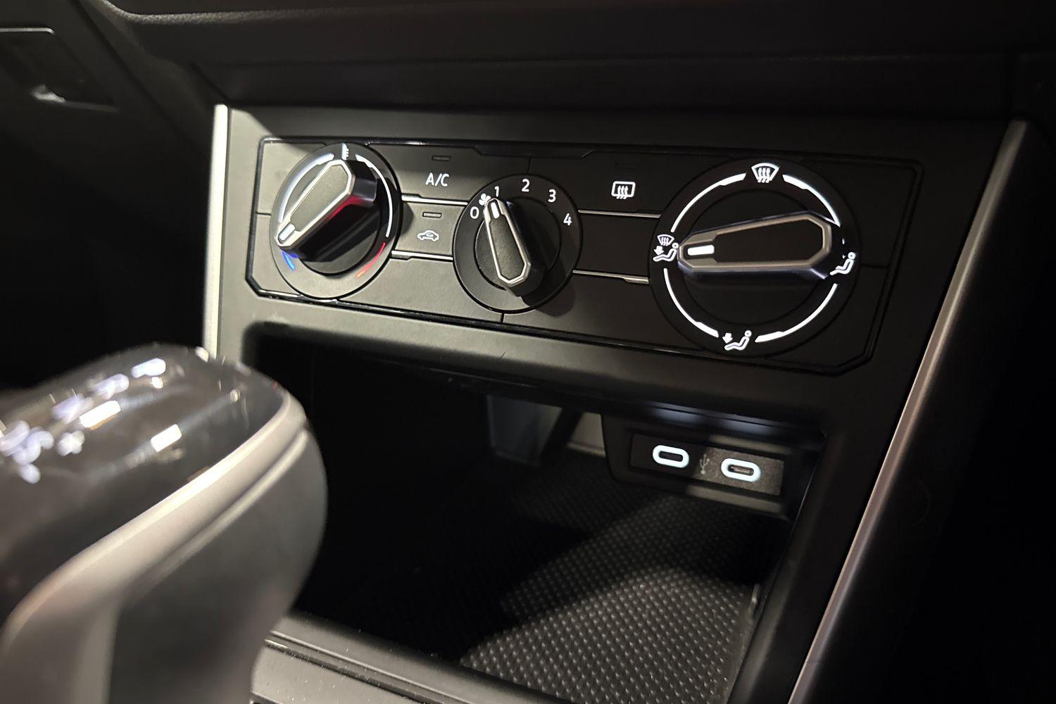 Volkswagen POLO Photo 33
