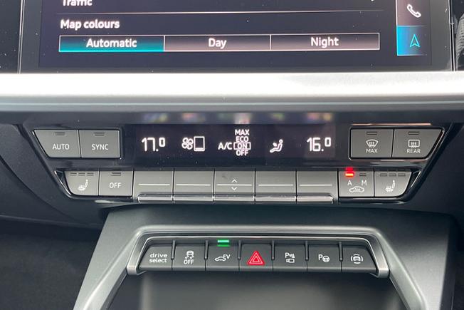 AUDI A3 Photo 32