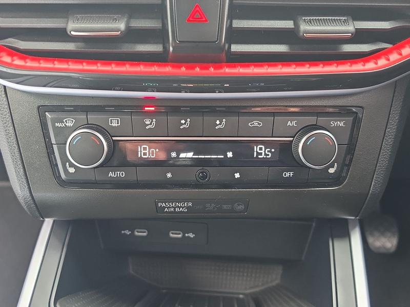 Used SEAT Arona DX73XSR 35