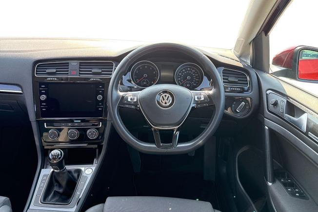 VOLKSWAGEN Golf Photo 11
